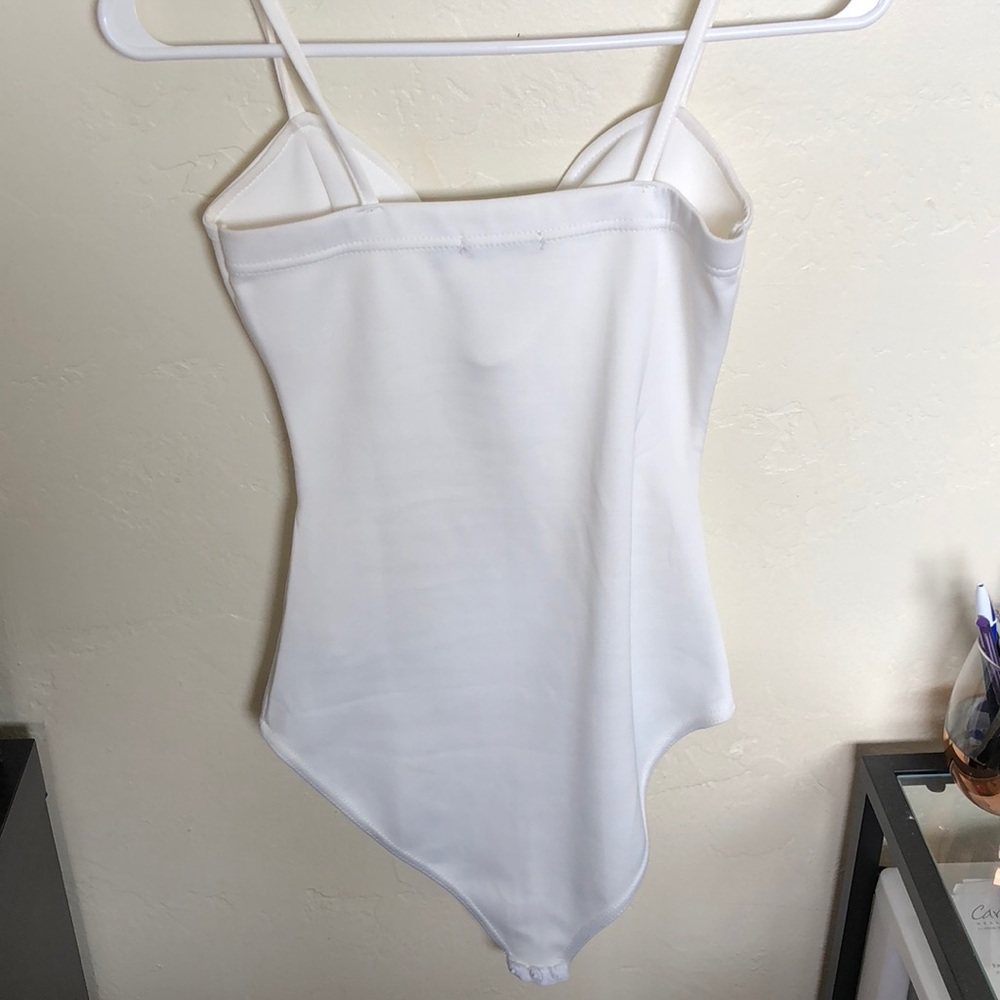 White plunging bodysuit - Picture 2 of 2
